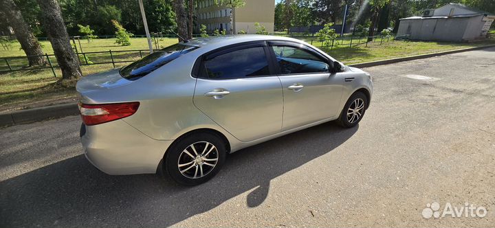 Kia Rio 1.6 AT, 2011, 279 710 км