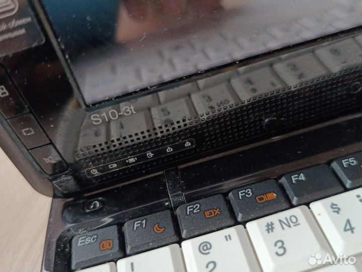 Ноутбук Lenovo