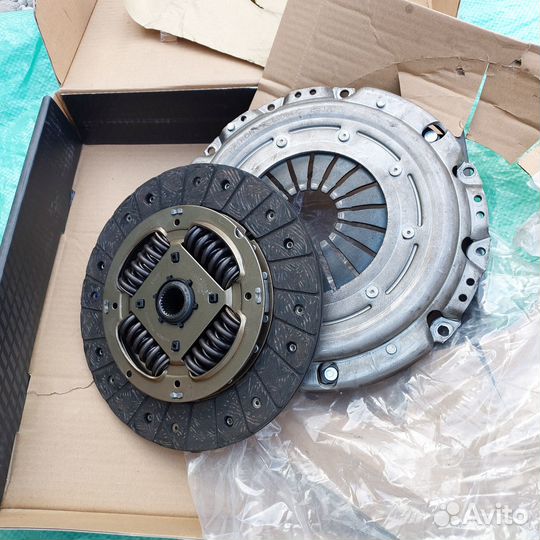 Сцепление комплект VW audi BKD,BKC,AZV, BMM,BLS,BM