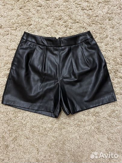 Кожаные шорты
