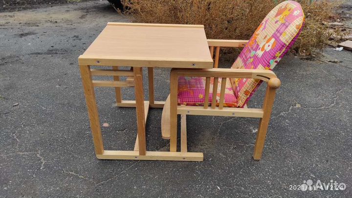 Стульчик для кормления и для занятий