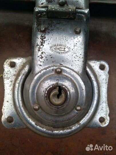 Чемодан Китай антиквариат