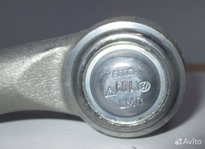 Наконечник рулевой тяги 7L0422818D VAG