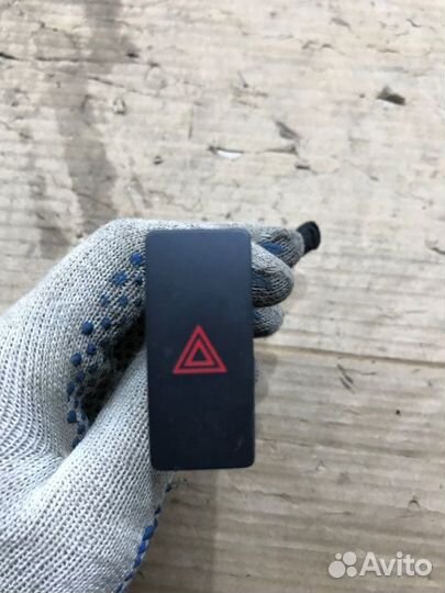 Кнопка аварийной сигнализации Mazda Cx-5 KE5A