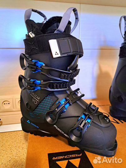 Горнолыжные ботинки женские 38