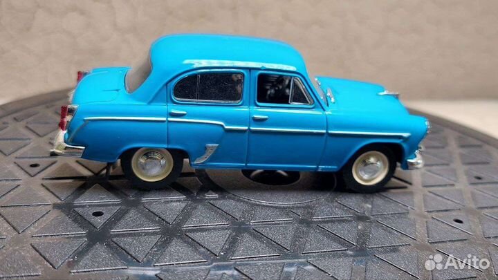 Модель автомобиля москвич 407 и заз 968А
