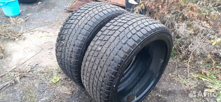 Yokohama BluEarth-1 AAA spec 295/35 R21