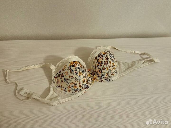 Бюстгальтер Marks and Spencer 75C новый