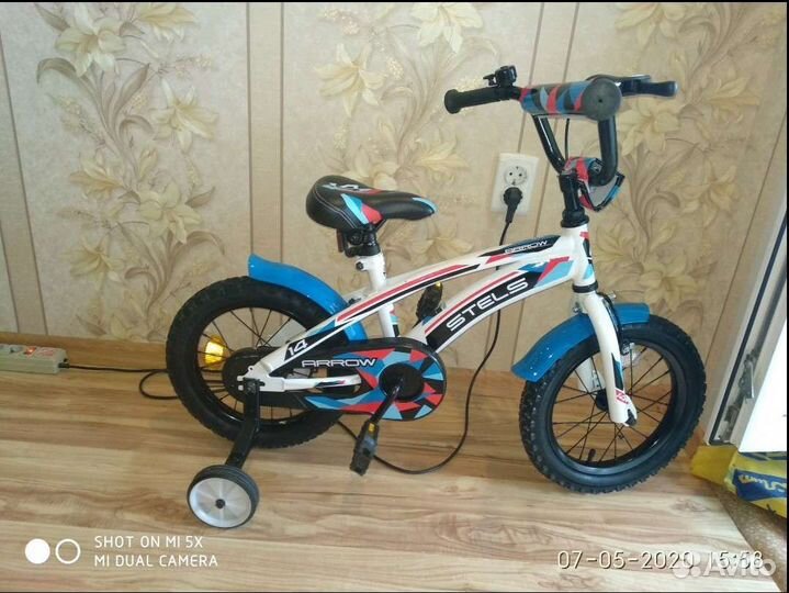 Велосипед мало б/у 14 дюймовые колеса