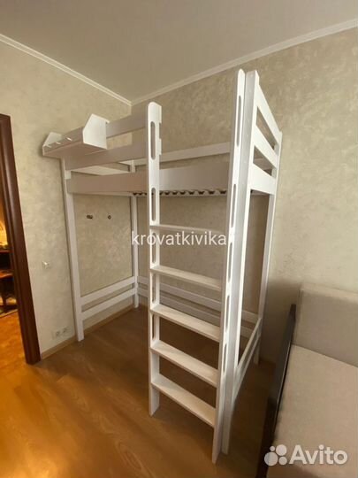 Детская кровать чердак из массива