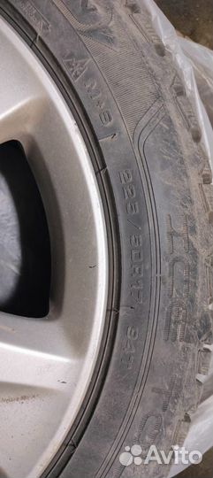 Dunlop Ice Touch 225/50 R17