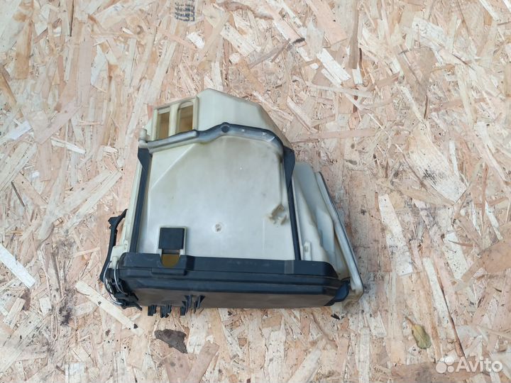 Корпус блоков SAM Mercedes C-Class W204