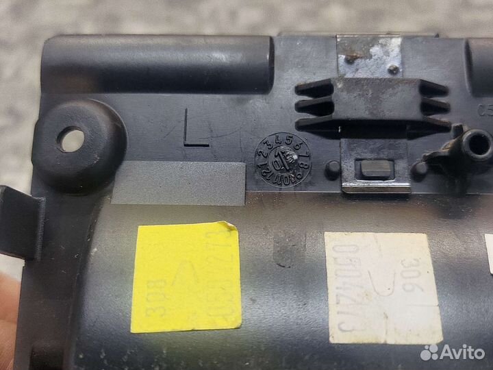 Подстаканник Крайслер гранд Вояджер караван 04-07г