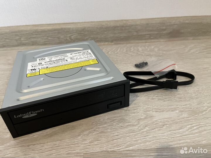 DVD-RW дисковод LabelFlash для пк
