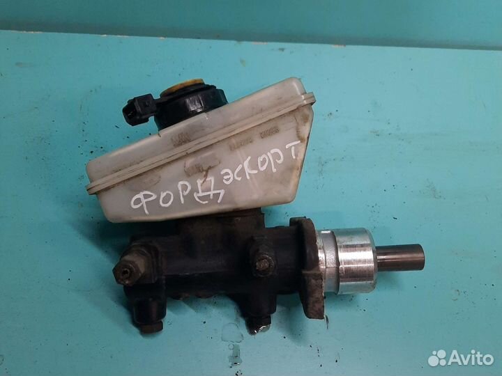 Главный тормозной цилиндр ford escort