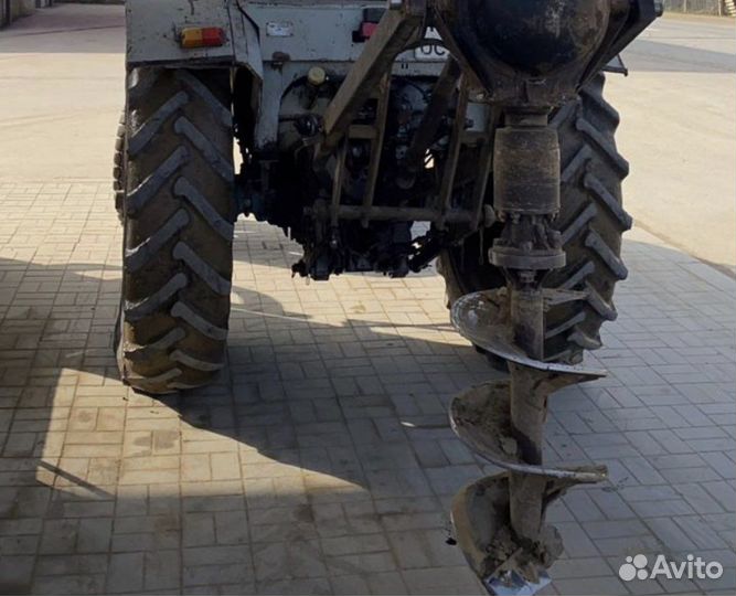 Бурение ям под столбы