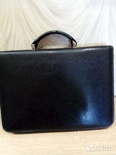 Папка деловая с ручкой