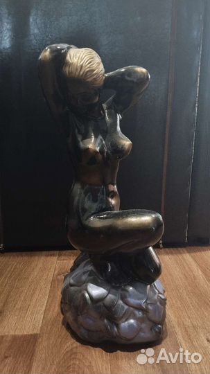 Гипсовая статуэтка