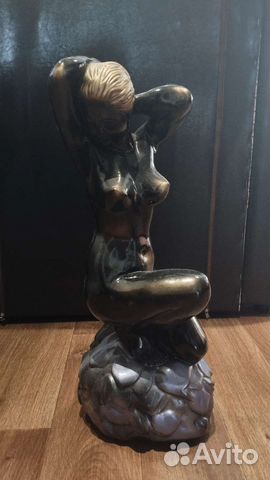 Гипсовая статуэтка