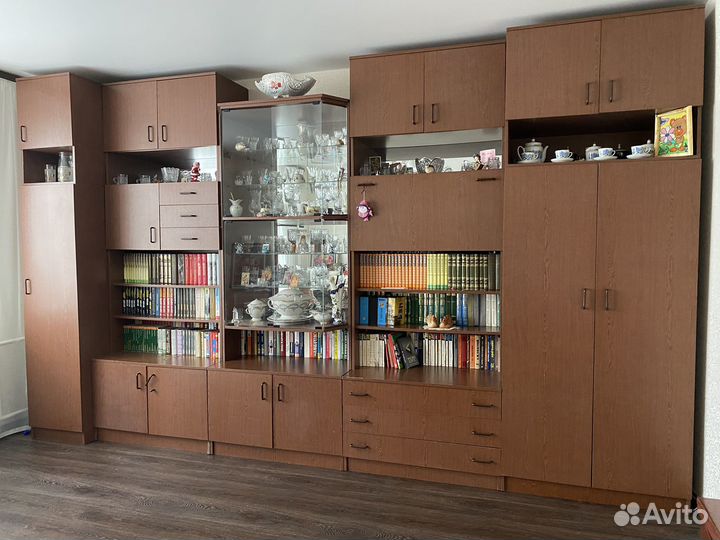 Стенка для гостинной