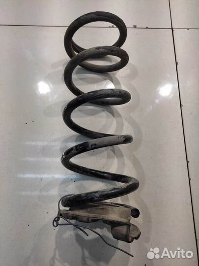 Пружина подвески (задняя, правая) (Nissan Murano)