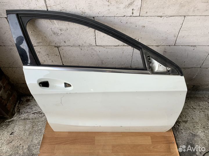 Дверь передняя правая Mercedes GLA X156