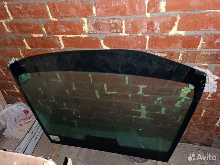 Лобовое стекло на Солярис новое