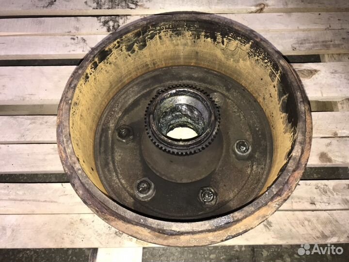 Ступица передняя левая Isuzu NQR71/75 Исузу