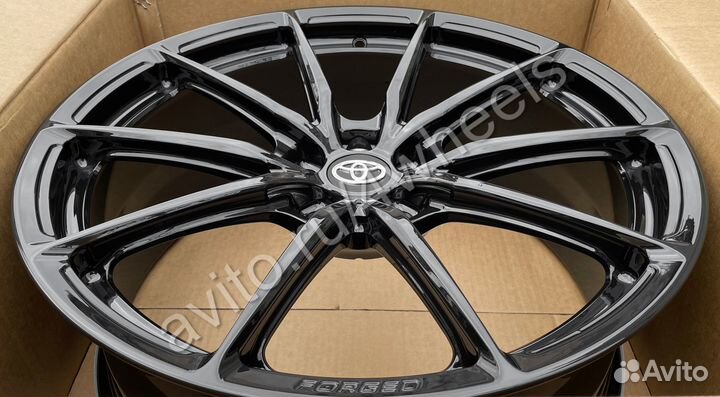 Кованые диски Toyota Camry R19 наличие
