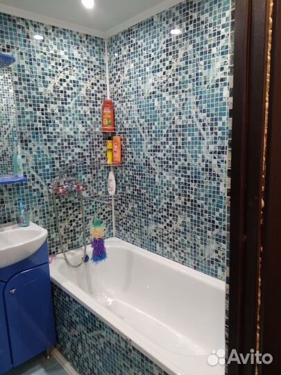 Кладу плитку