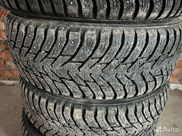 Nokian Tyres Hakkapeliitta 8 SUV 225/60 R18 104T