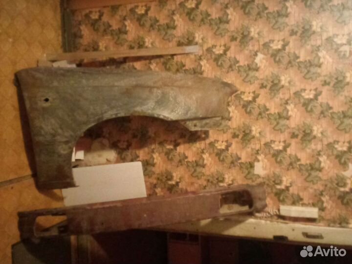 Усилитель переднего бампера