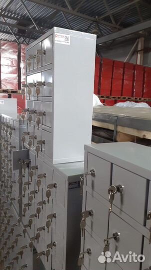 Шкаф для хранения мобильных телефонов