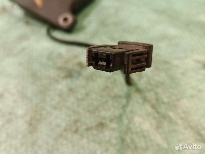 Замок багажника Audi A6 C4