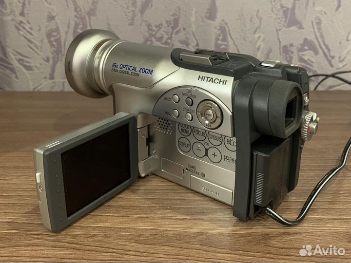 Видеокамера hitachi