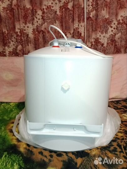 Водонагреватель 50л новый