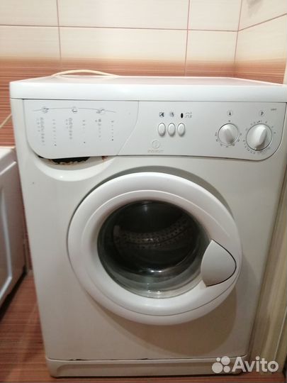 Стиральная машина indesit 5 кг, в Брянске, Итальян