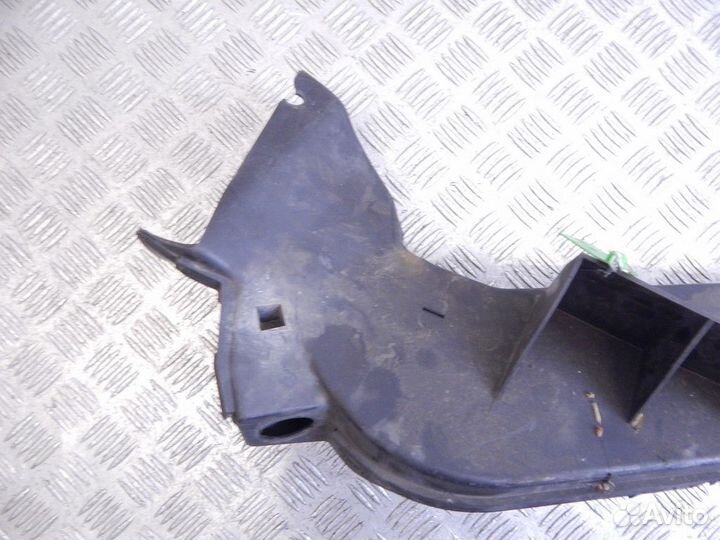 Воздуховод пластмассовый BMW E53