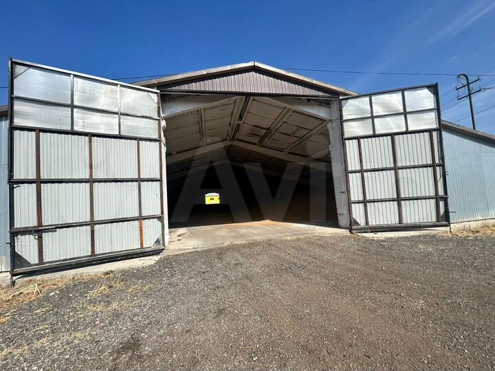 Три Склада,общей площадью 5000 м²