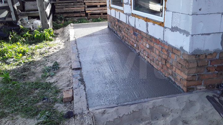 Коттедж 180 м² на участке 8 сот.