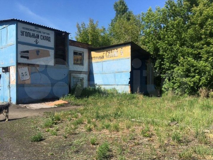 Склад, 296 м² земельный участок 1,04 га