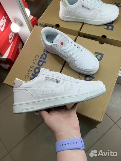 Reebok classic р.41,43,44,45 новые