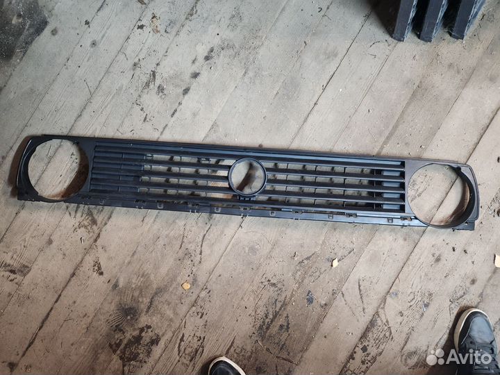 Решетка радиатора volkswagen golf 2