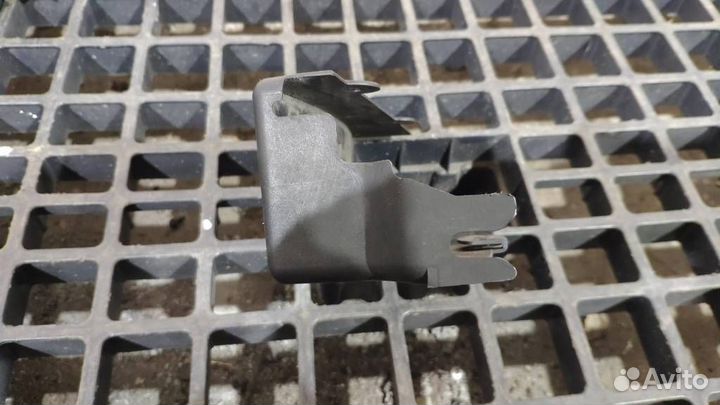 Накладка воздушного фильтра от VW Golf IV/Bora 19