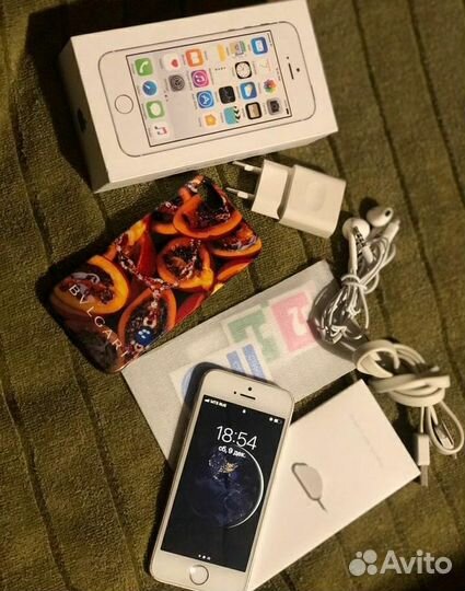 iPhone 5S, 16 ГБ