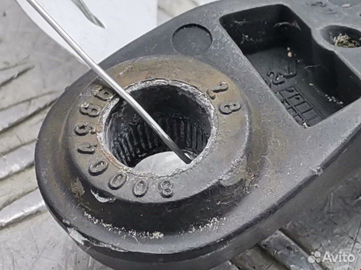 Поводок для Renault Laguna 2