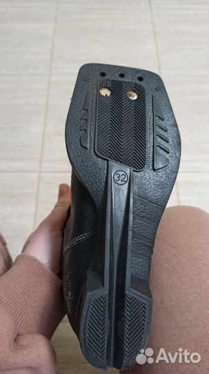 Лыжные ботинки детские 32 размер