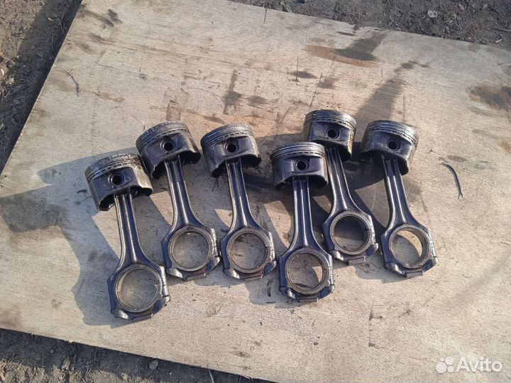 Шатун Мерседес m112 3.2