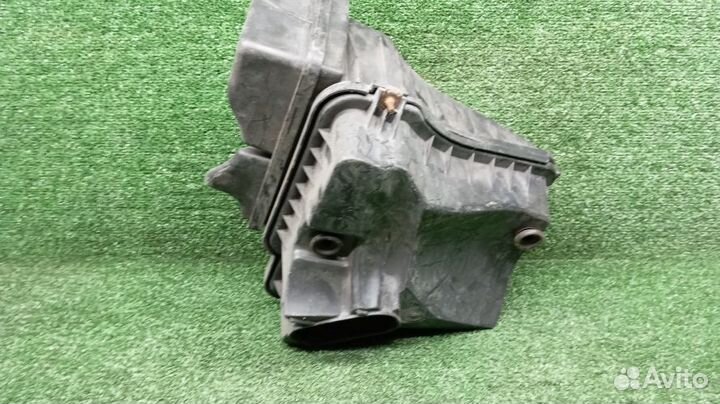 Корпус воздушного фильтра Chrysler Pacifica