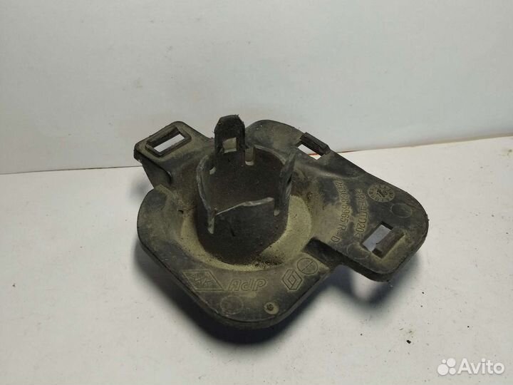 Кронштейн датчика парктроника Renault Sandero 2